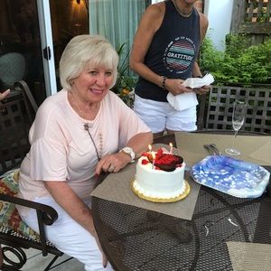 Meet your Posher, Jean